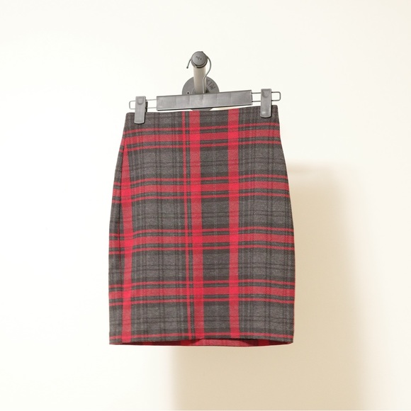 Dynamite Mini Bodycon Plaid Skirt Black & Red Size US XXS - Picture 1 of 4